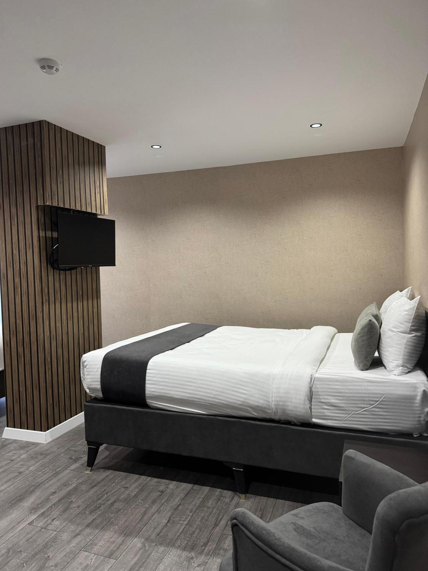 Grand Armada 4*